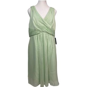 *NWT* Adrianna Papell Criss Cross Honeydew Chiffon Cocktail Size 16 Babydoll